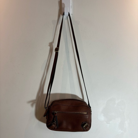 BUENO Small Leather Crossbody Zipper Closure Buckle Decoration Purse Bag - Picture 2 of 10